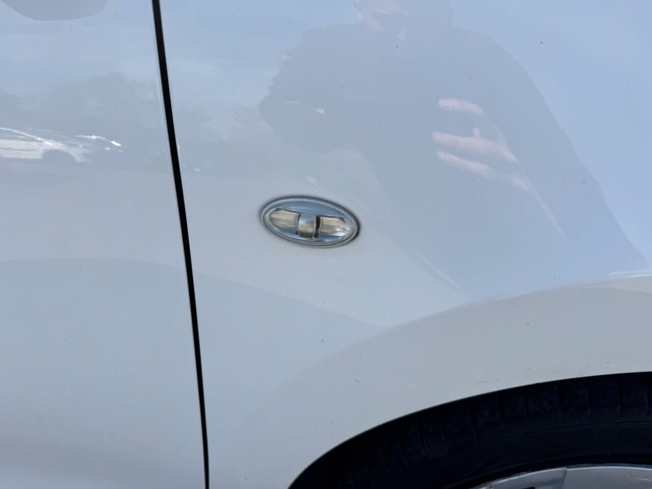 Toyota Aygo view 27
