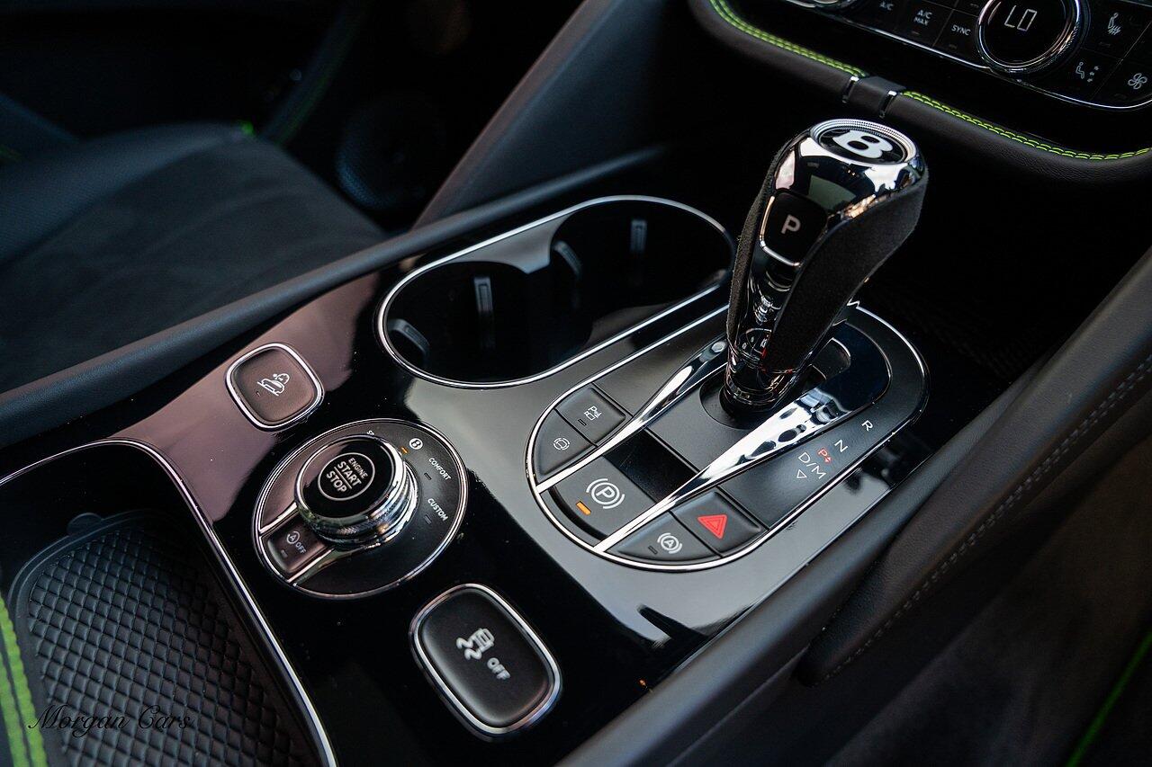 Bentley Bentayga view 54