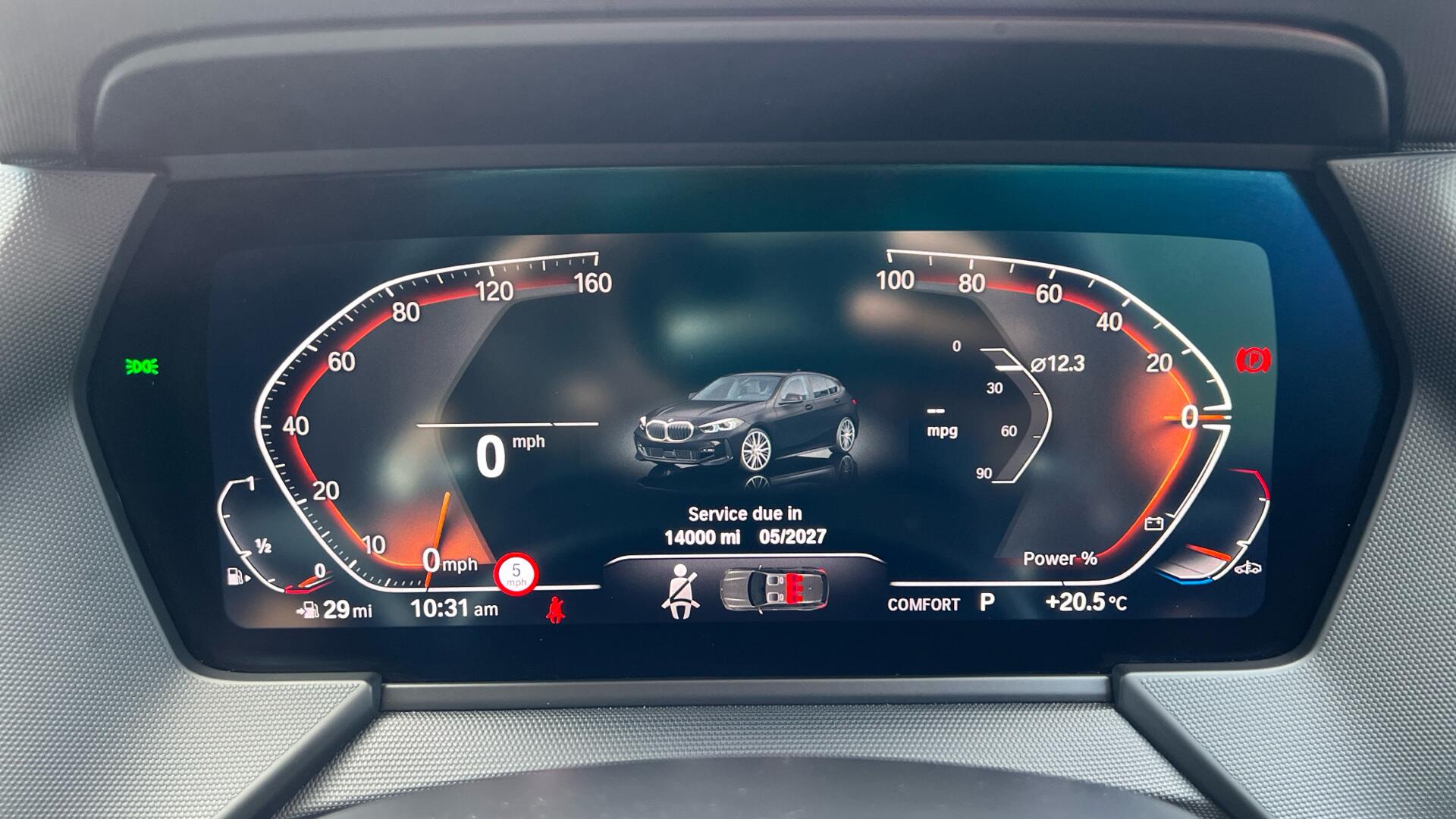 BMW 1 Series view 9