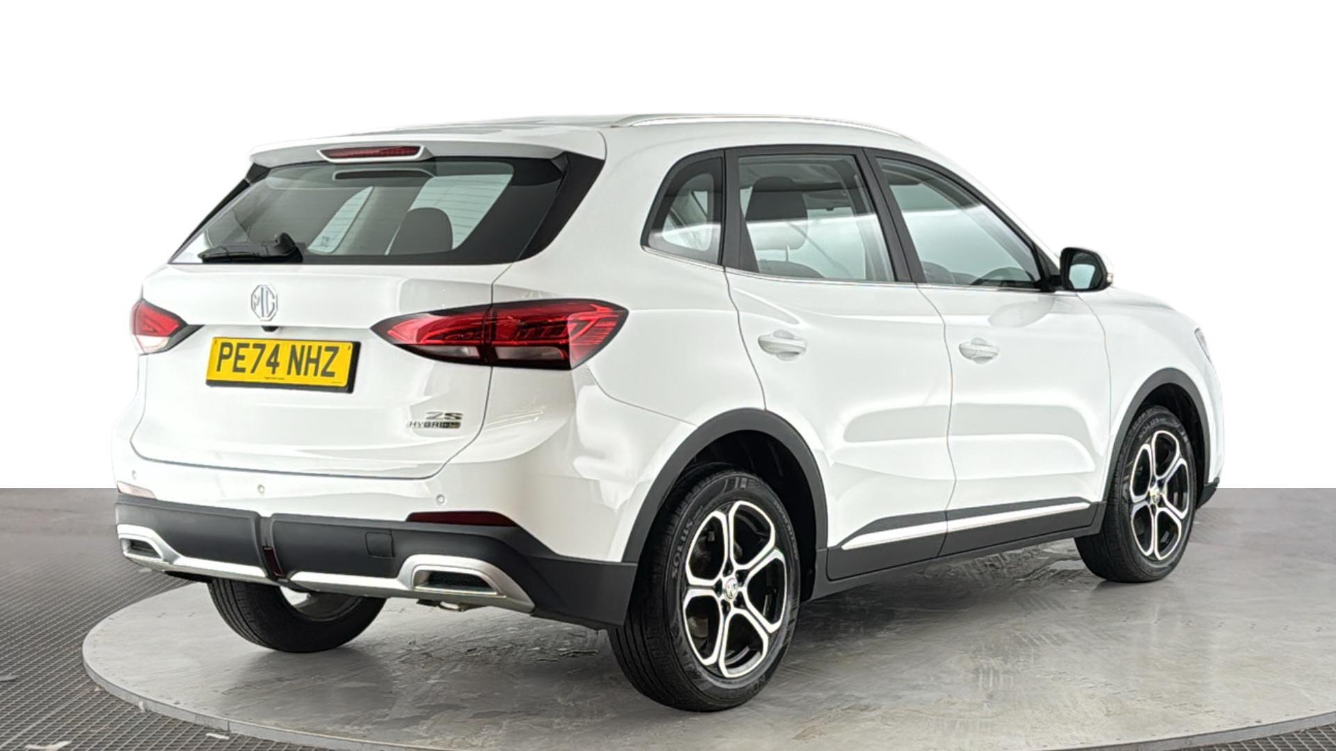 MG ZS view 4