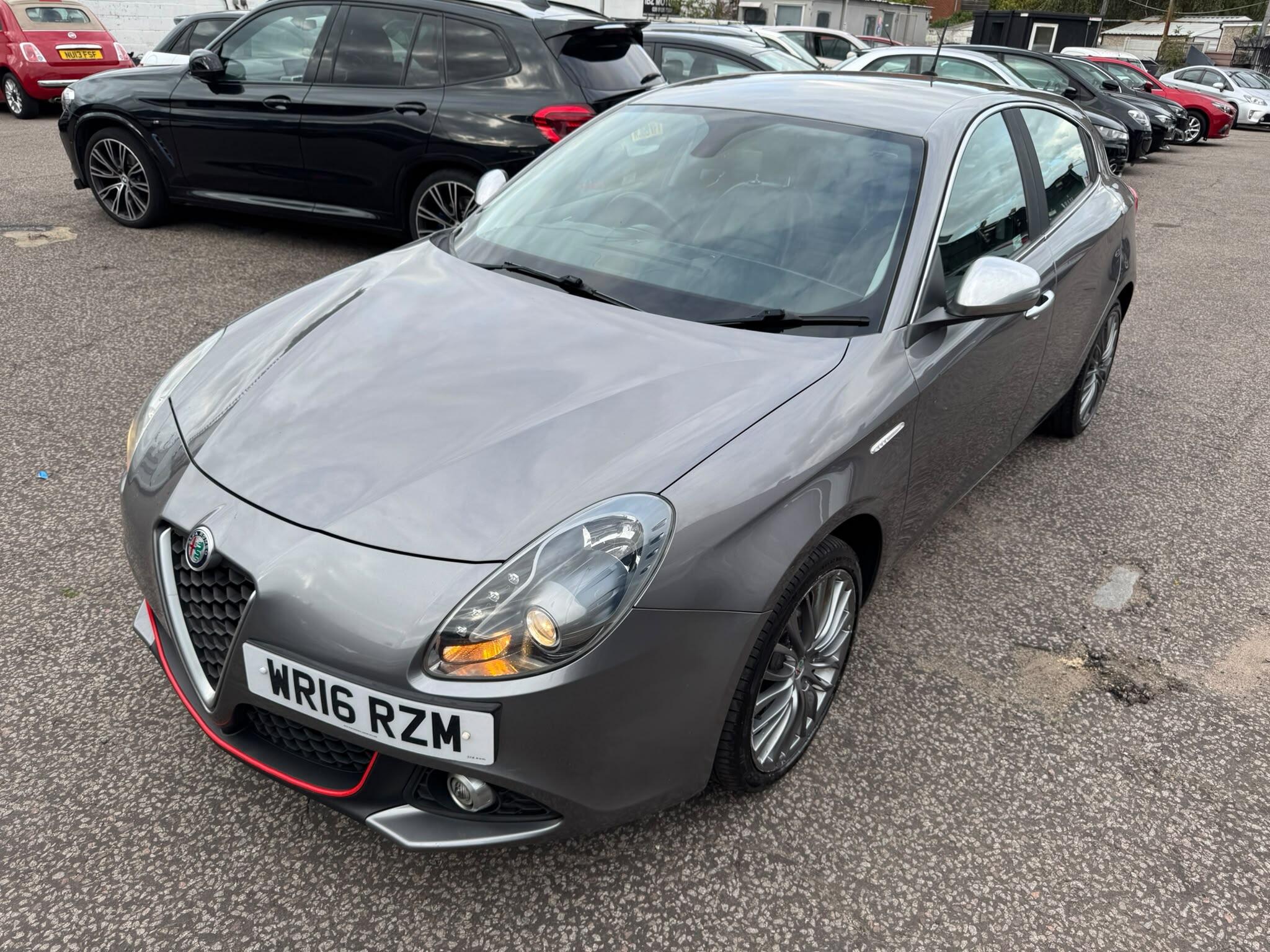 Alfa Romeo Giulietta view 9