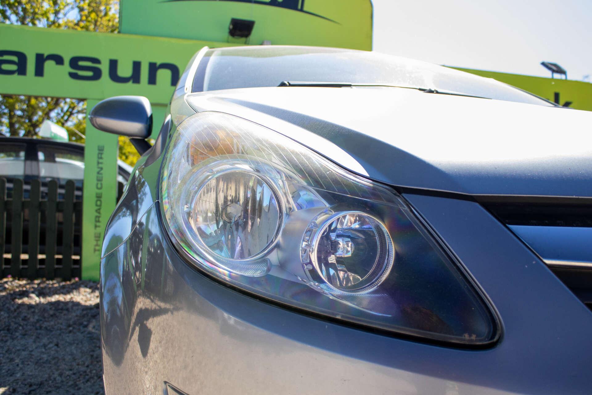Vauxhall Corsa view 31