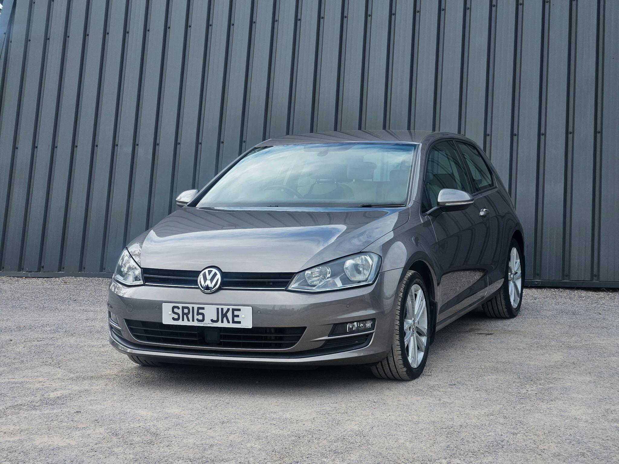 2015 Volkswagen Golf image 3
