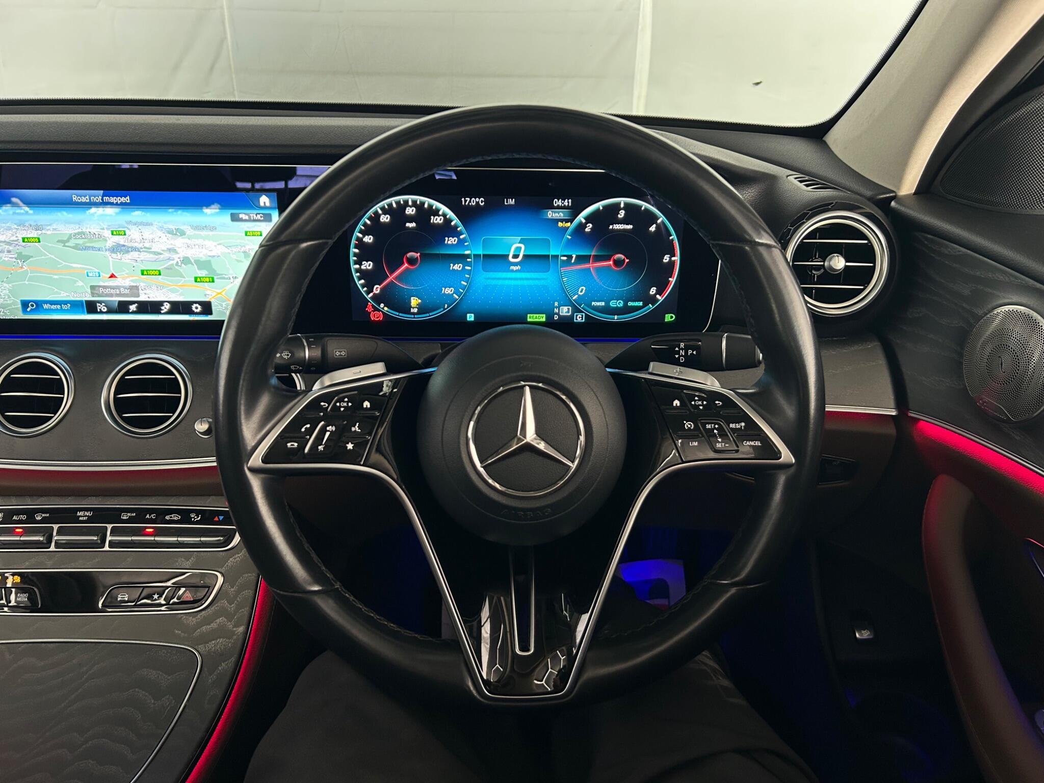 Mercedes-Benz E Class view 49