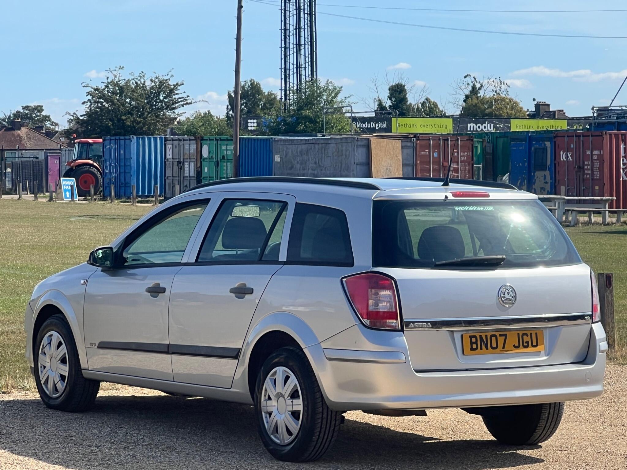 Vauxhall Astra view 9