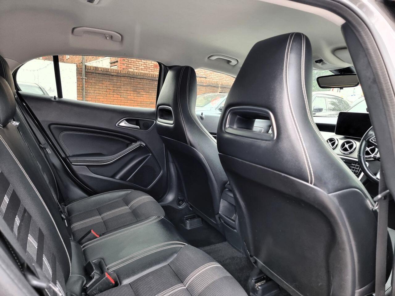 Mercedes-Benz Gla view 15