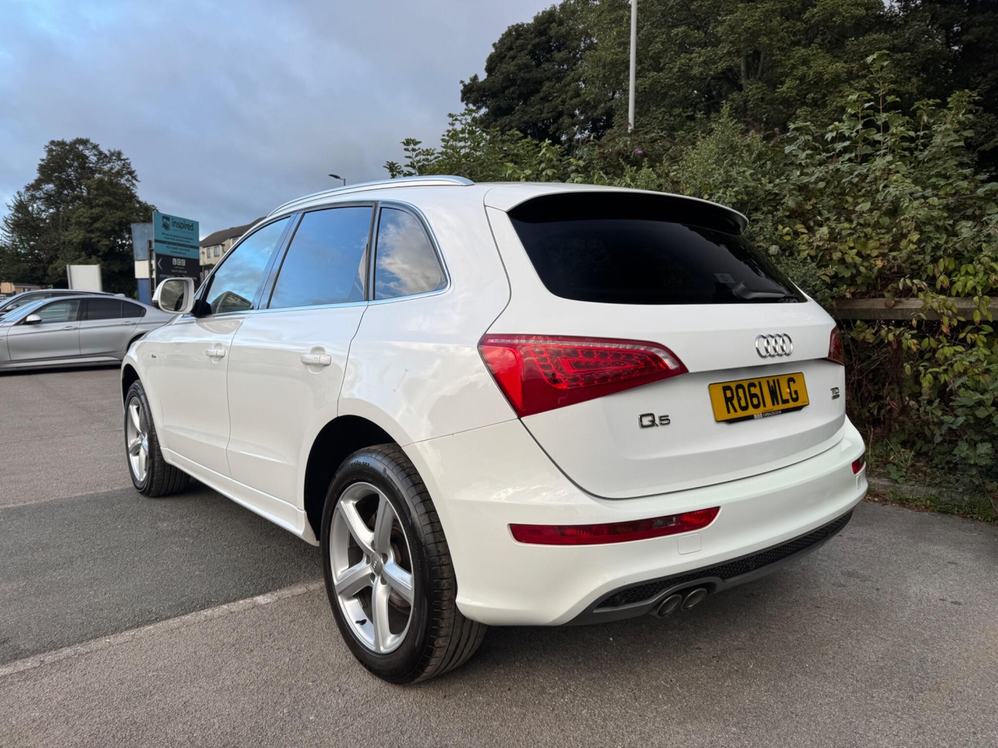 Audi Q5 view 7