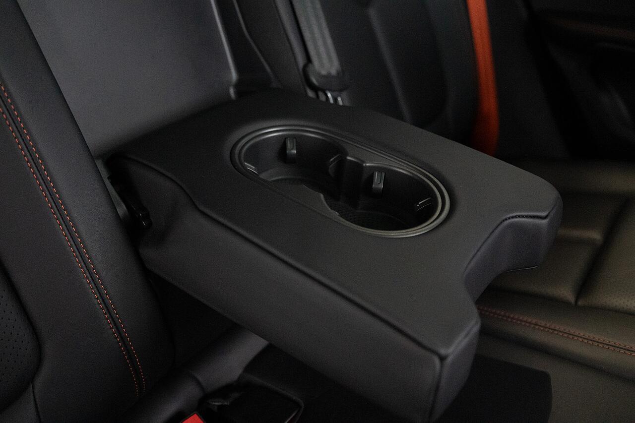 Porsche Macan view 27