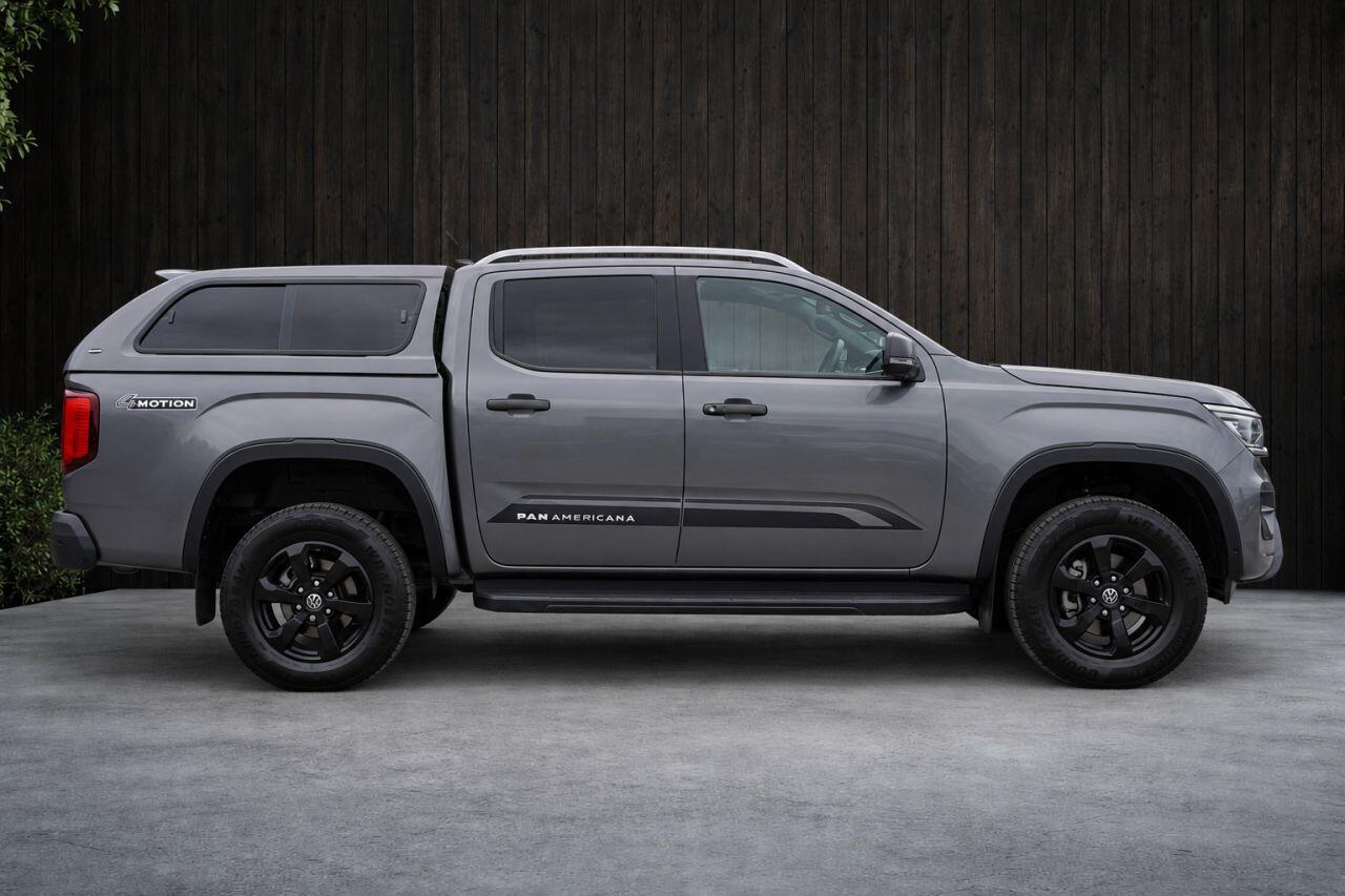 Volkswagen Amarok view 11