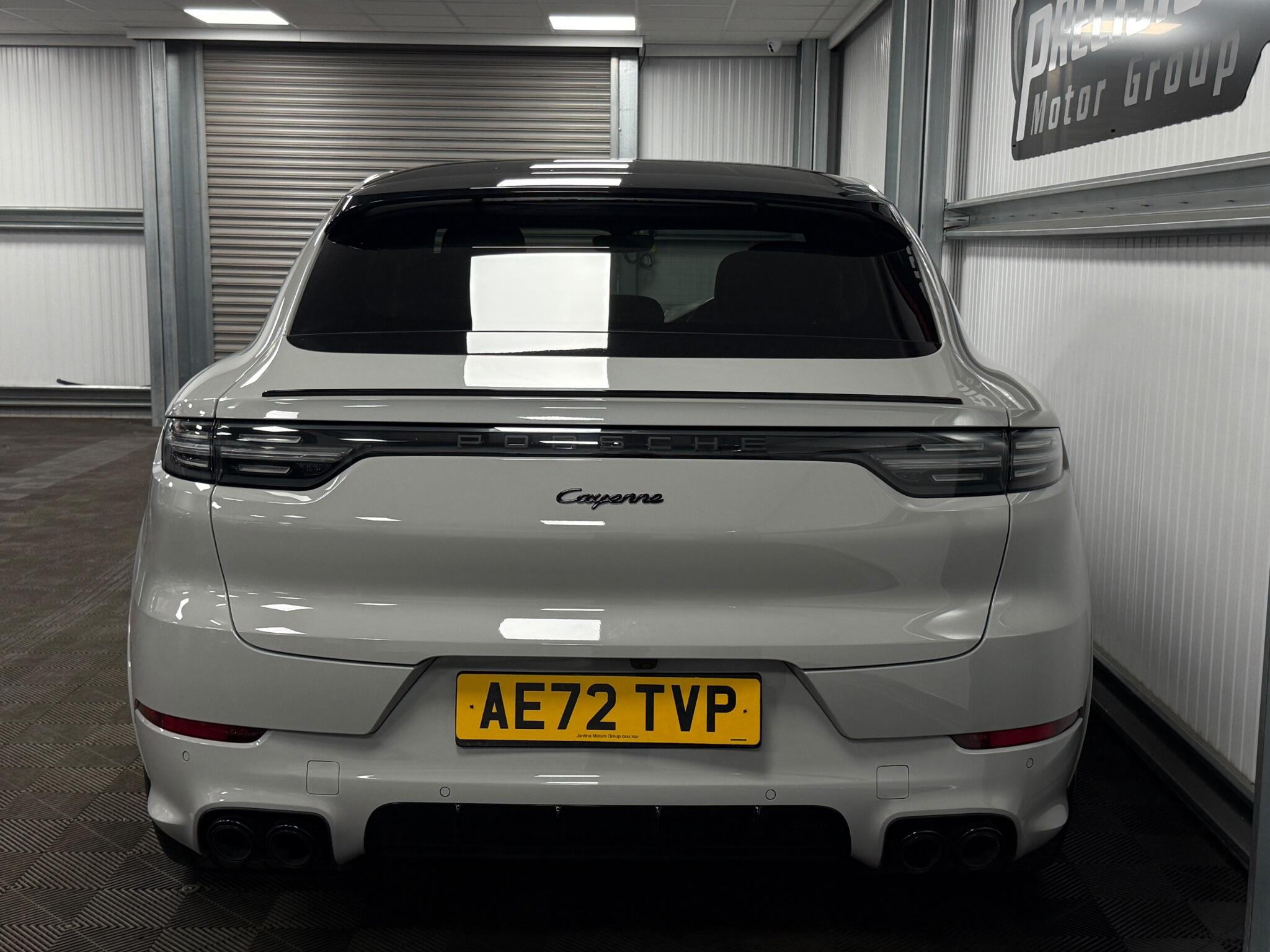 Porsche Cayenne view 12