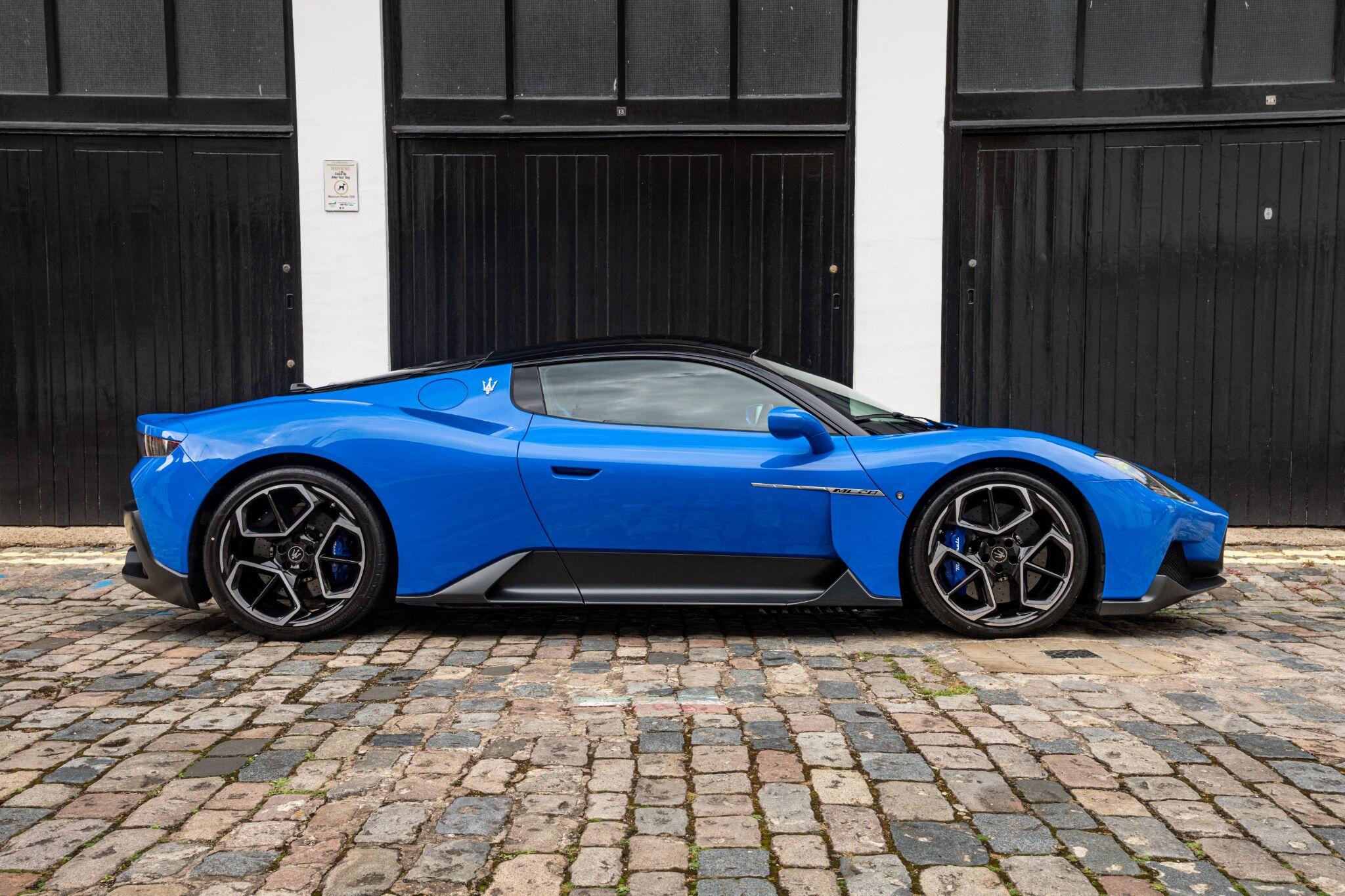 Maserati MC20 view 25