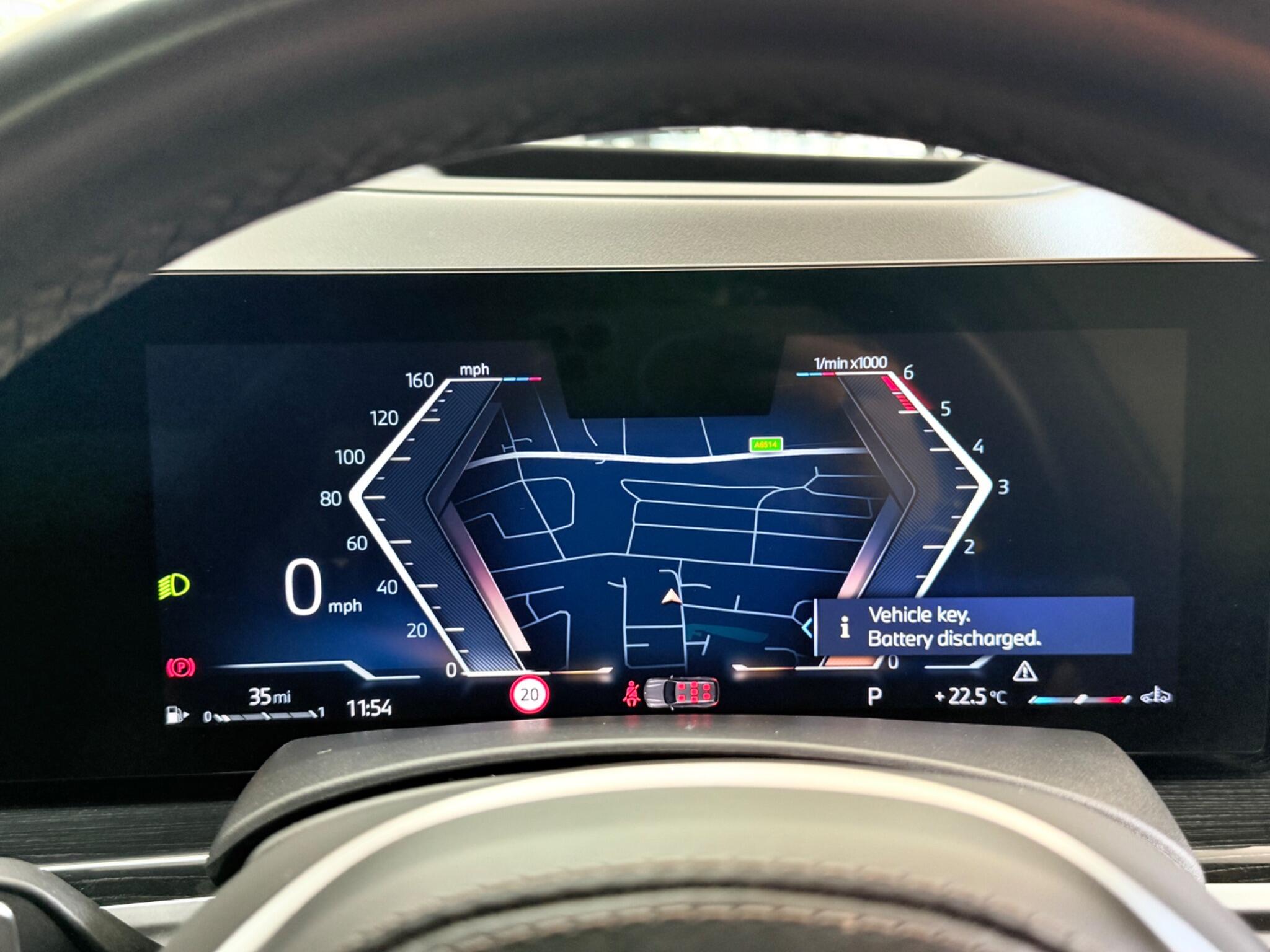 BMW X7 view 12
