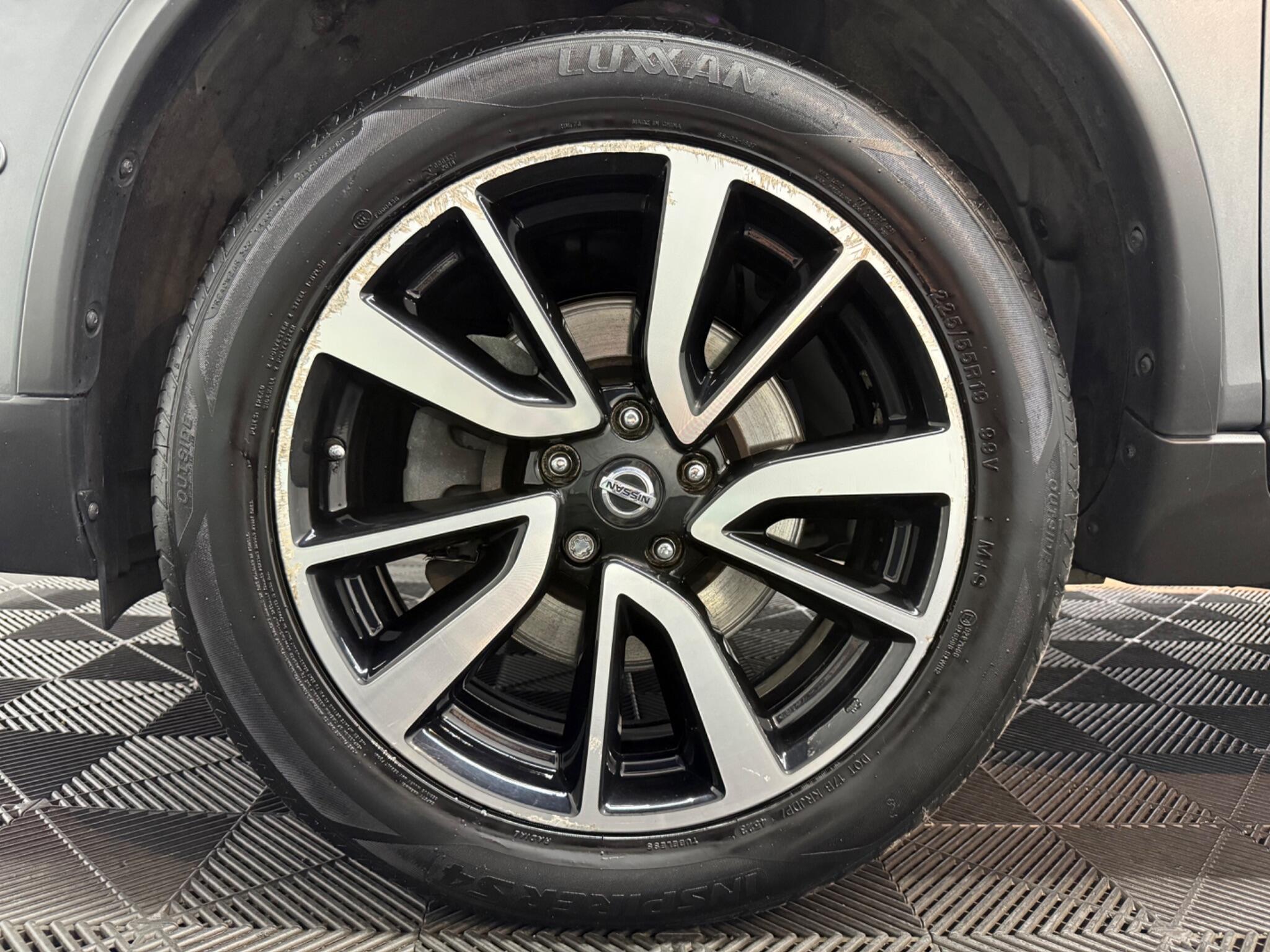 Nissan X-Trail view 24