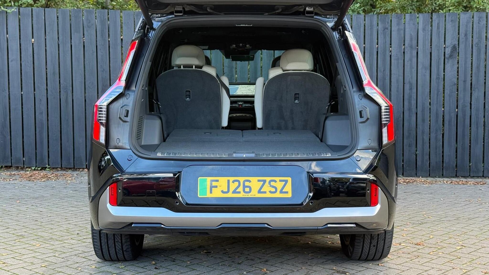 Kia EV9 view 8