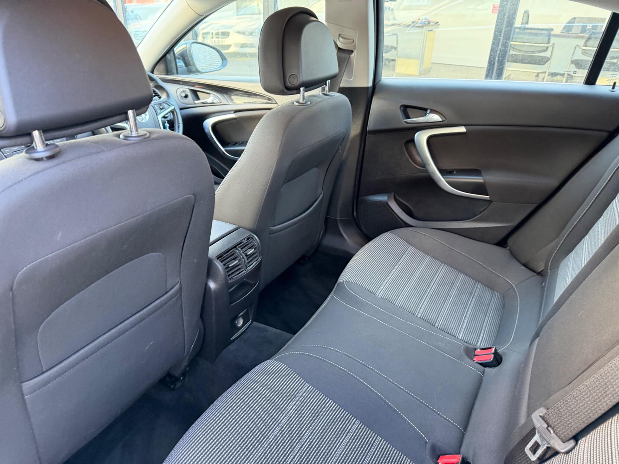 Vauxhall Insignia view 22