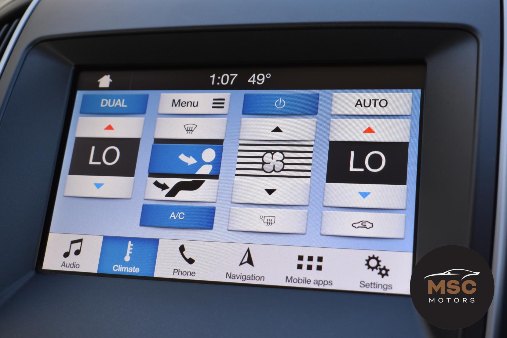 Ford Galaxy view 53