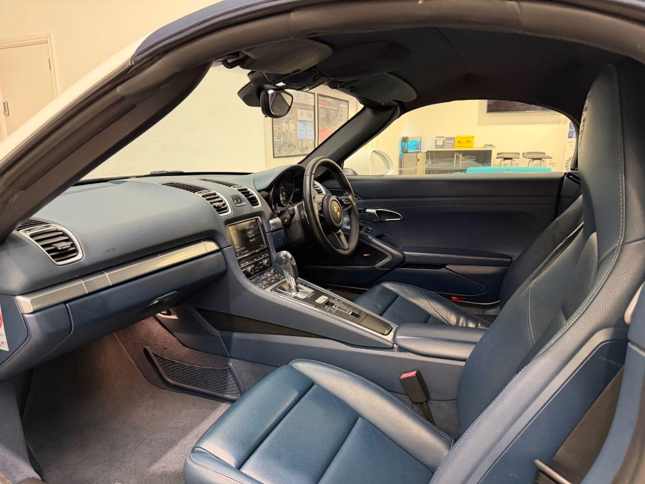Porsche Boxster view 21