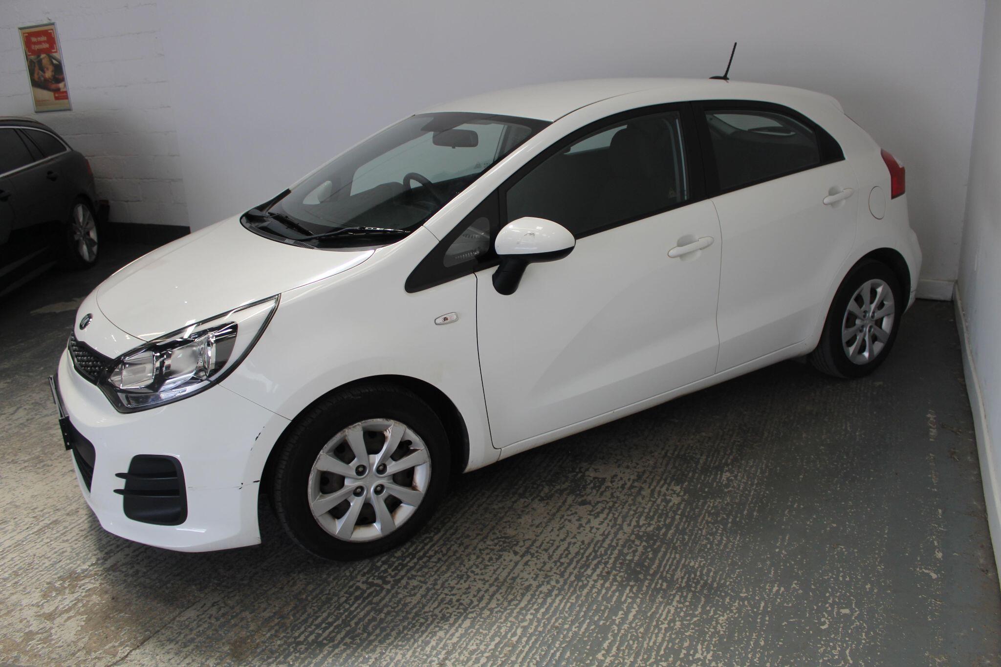 Kia Rio view 5