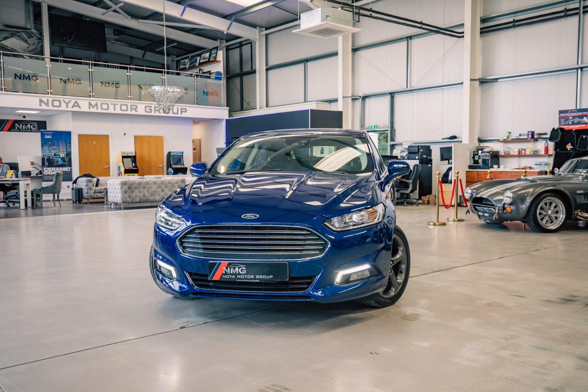 Ford Mondeo view 4
