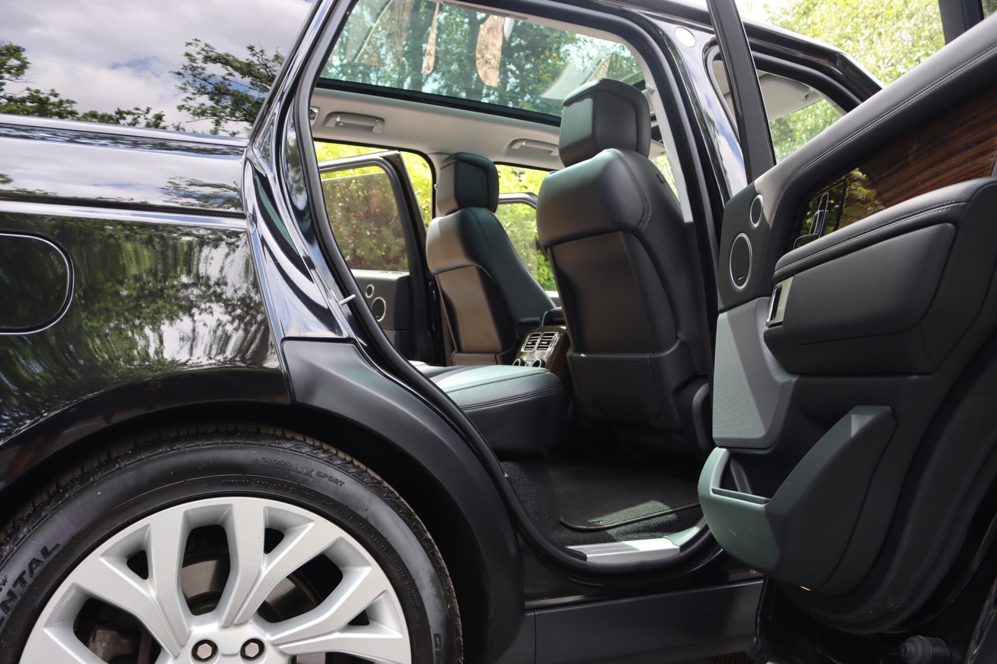 Land Rover Range Rover view 59