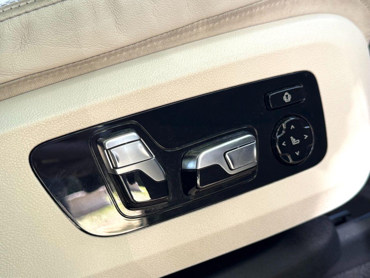 BMW X7 view 23