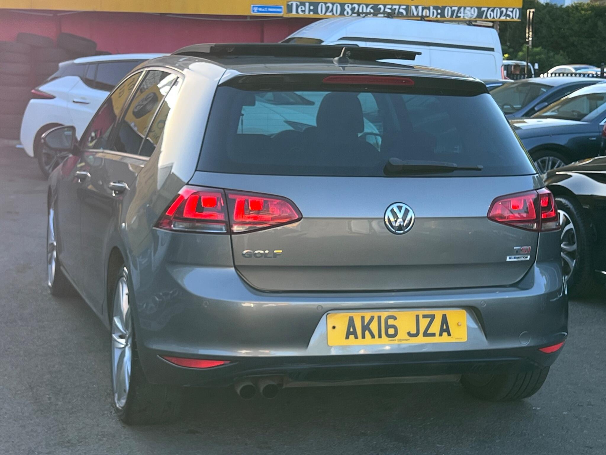 Volkswagen Golf view 13