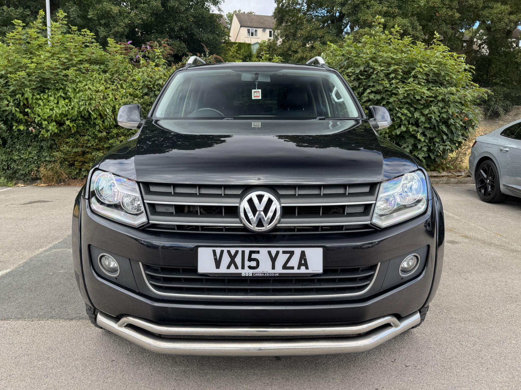 Volkswagen Amarok view 2