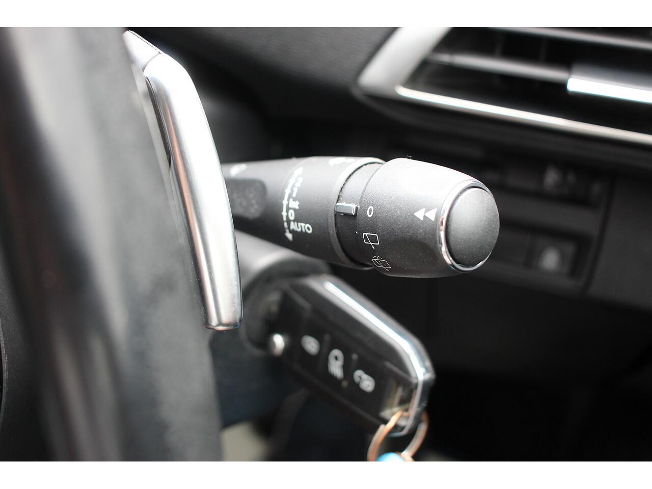 Peugeot 3008 view 29