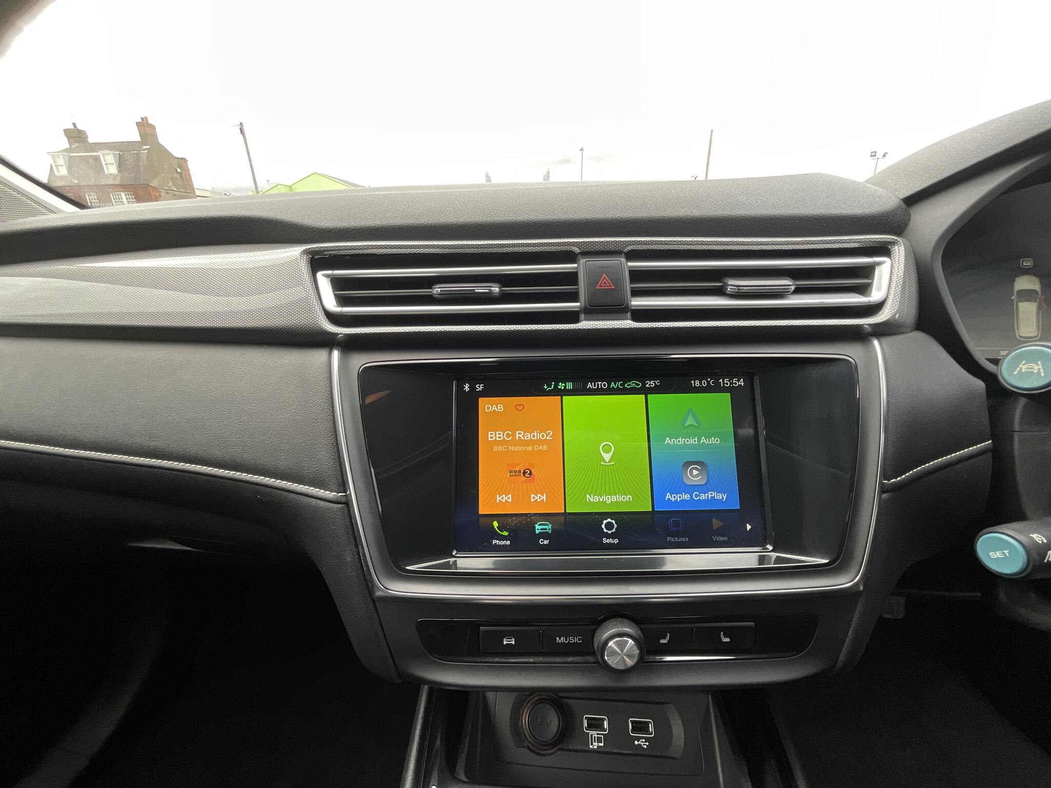 MG MG5 view 24