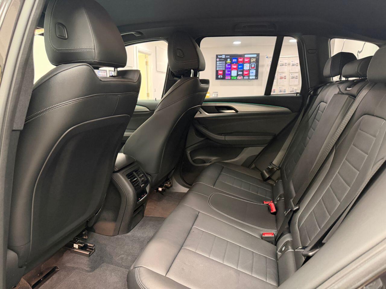 BMW X3 view 20