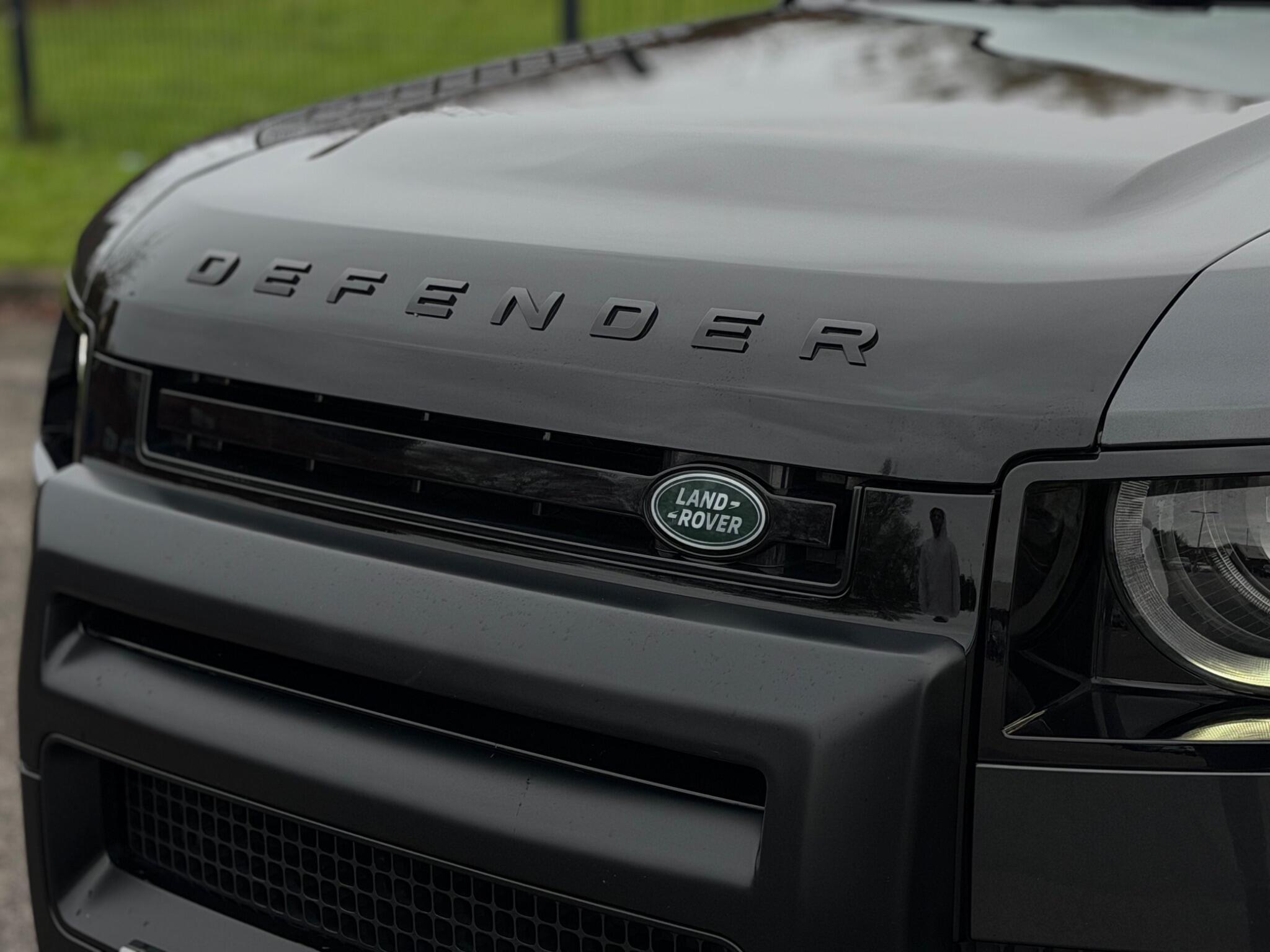 Land Rover Defender view 61