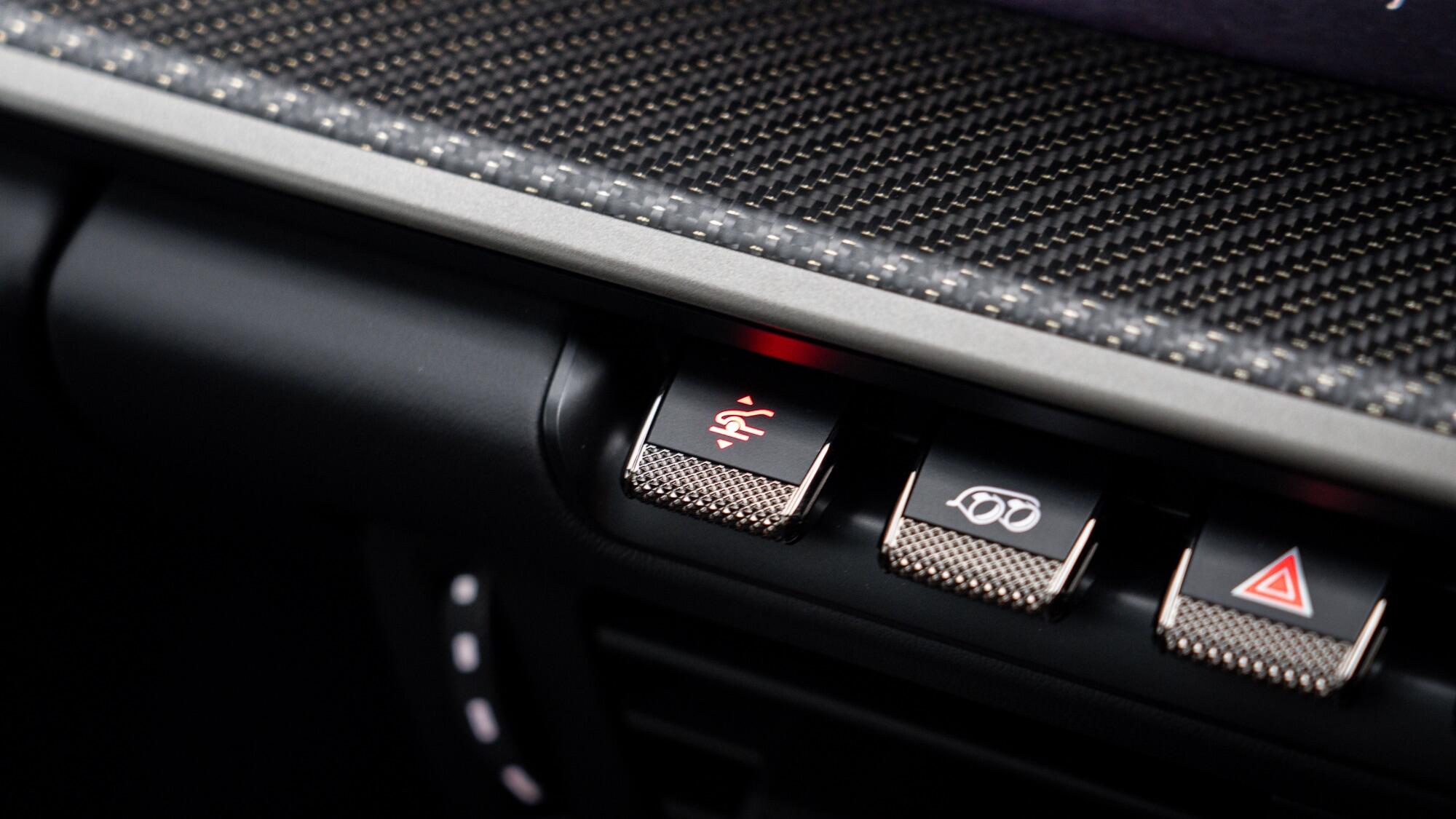 Porsche 911 view 18