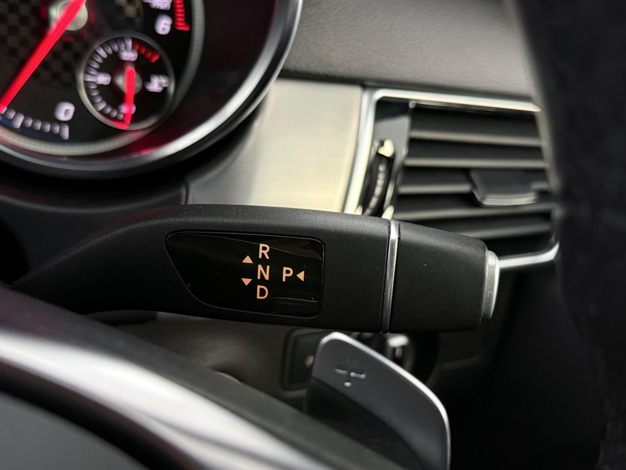 Mercedes-Benz GLE view 20