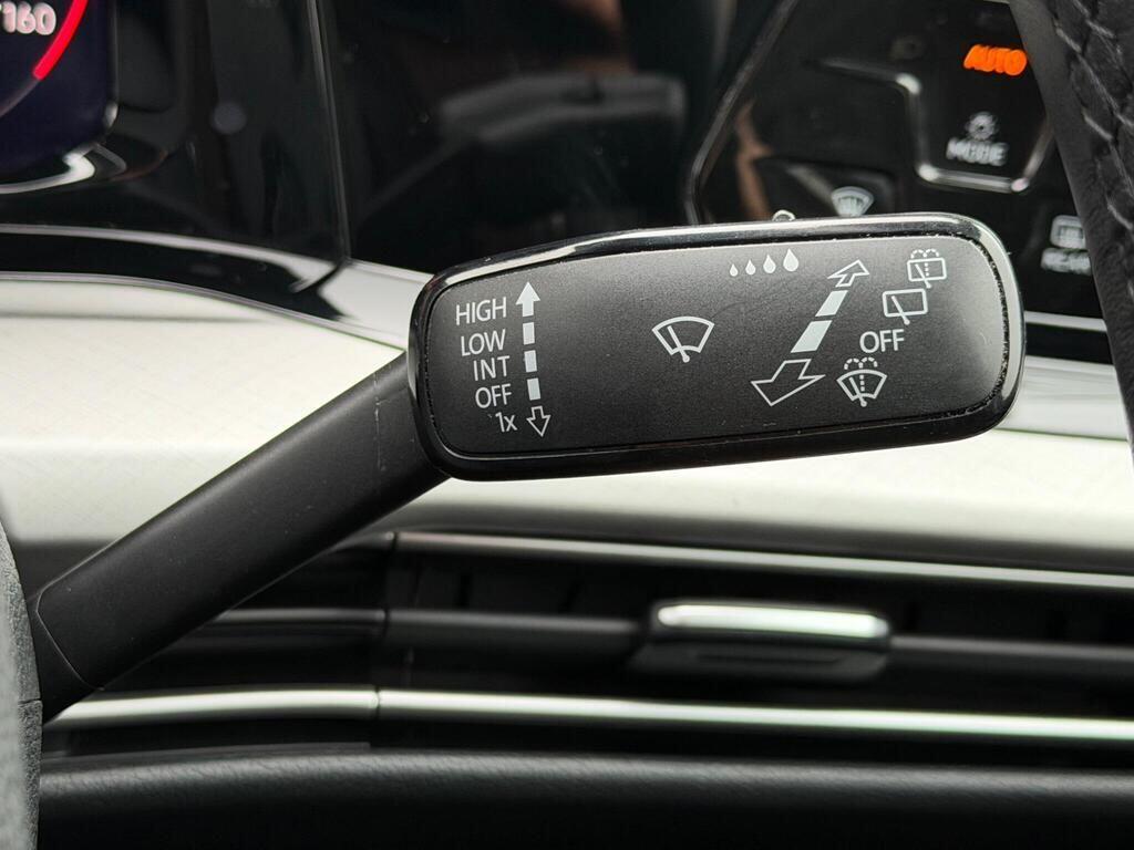 Volkswagen Golf view 46