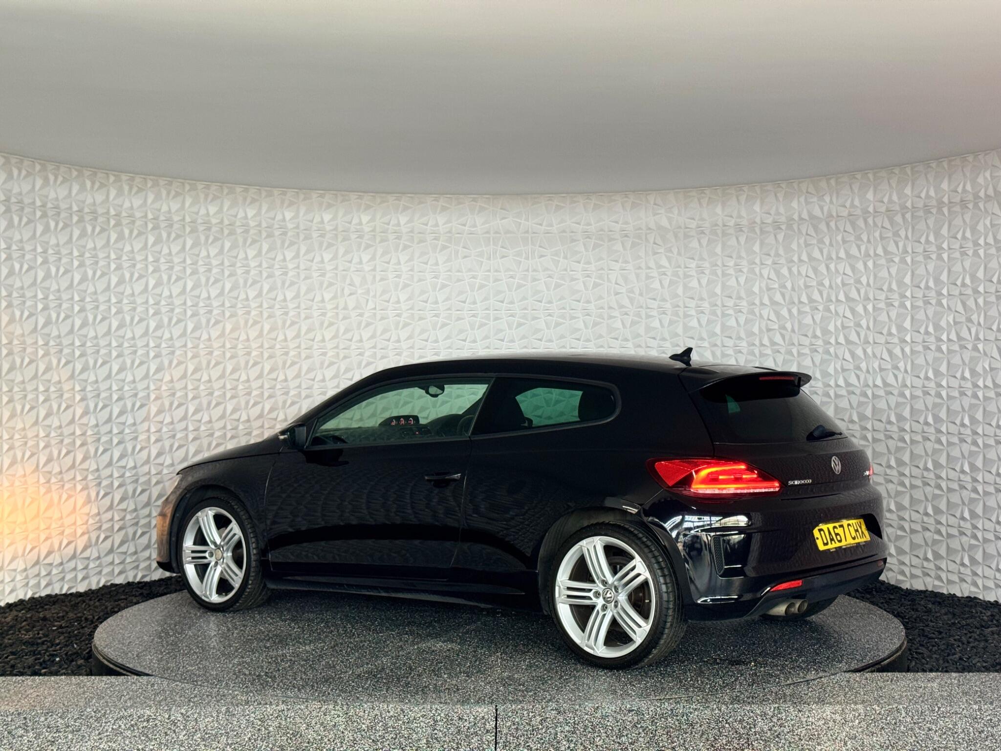 Volkswagen Scirocco view 18