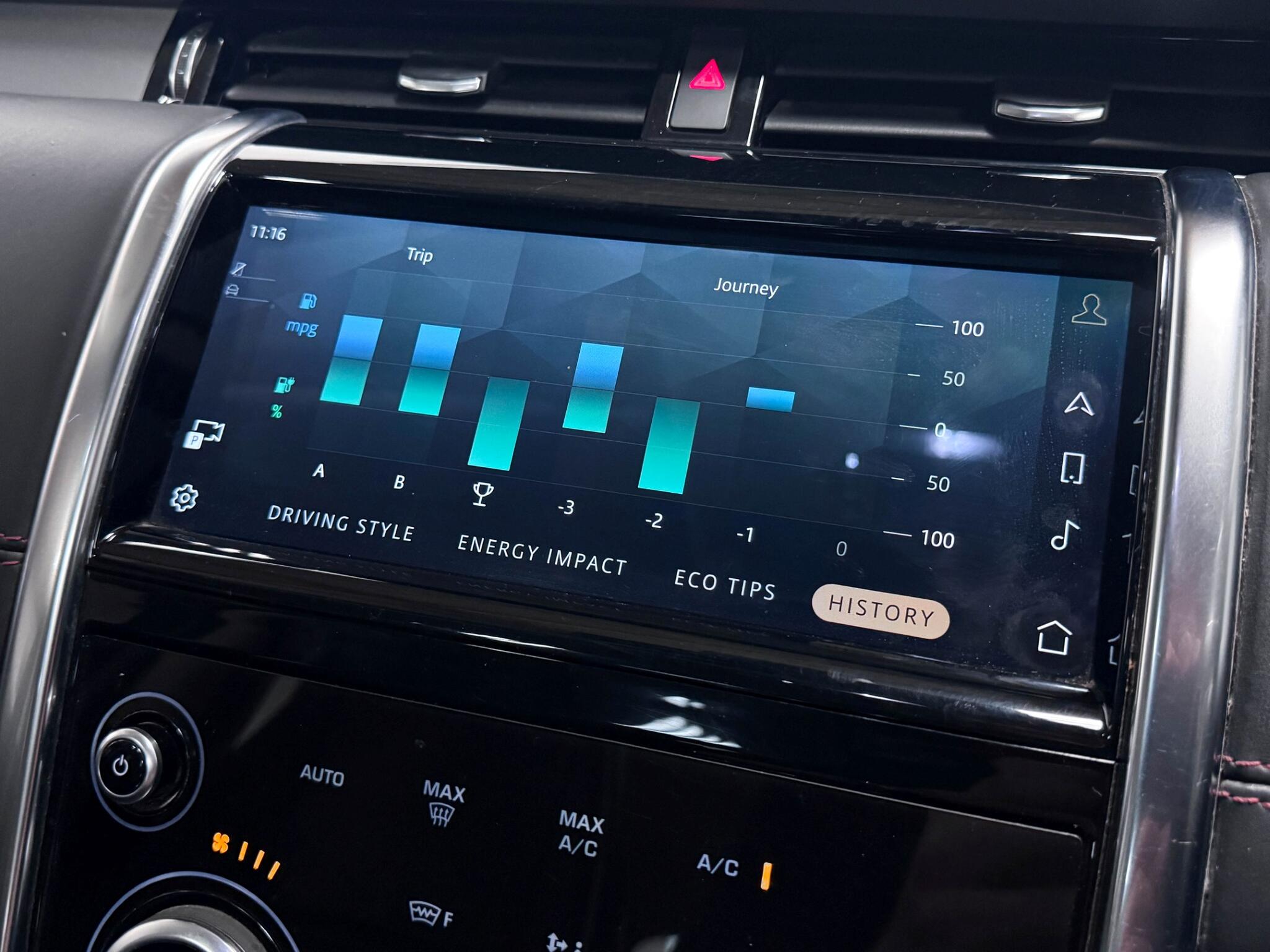 Land Rover Discovery Sport view 64