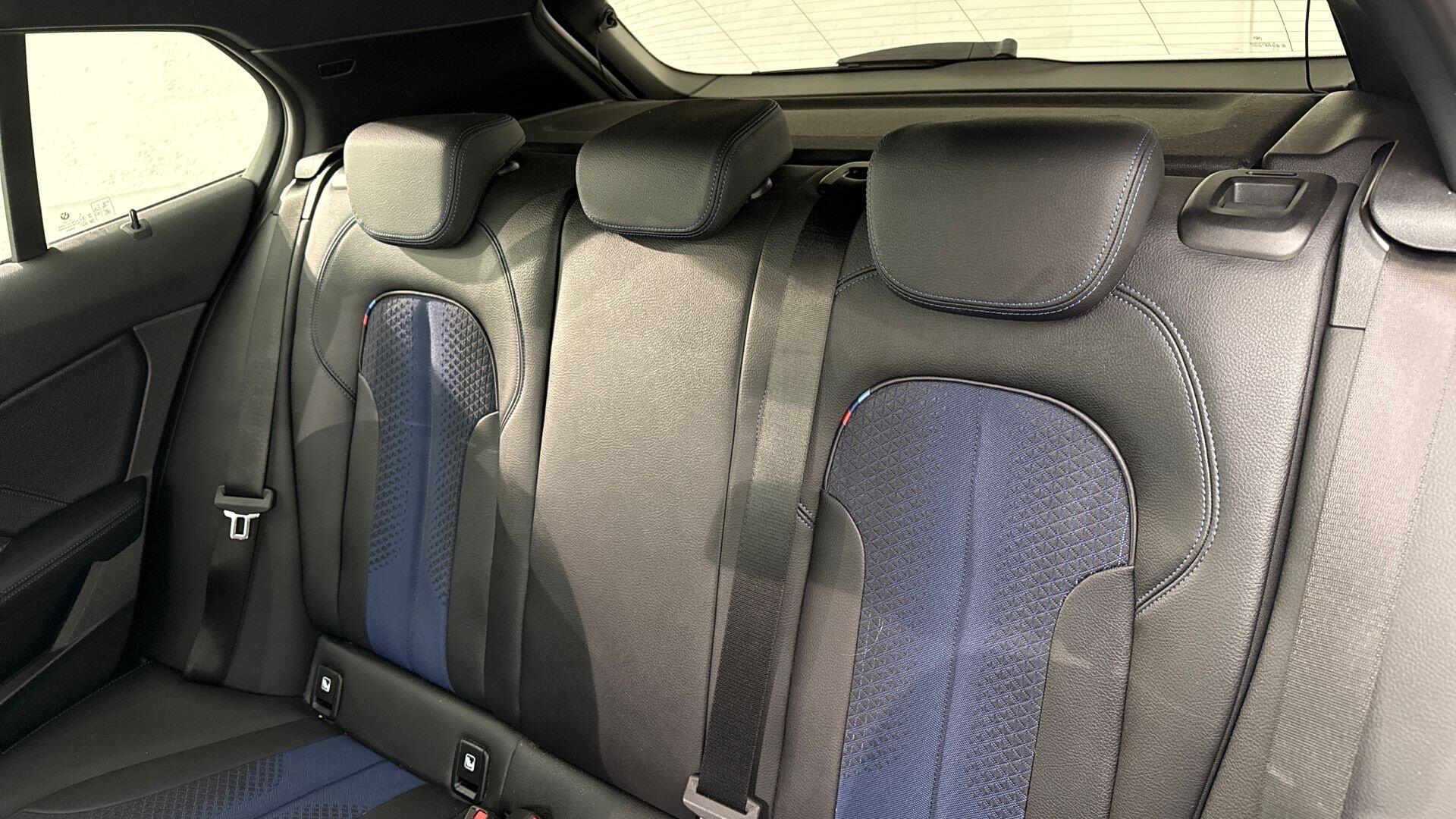 BMW 1 Series view 12