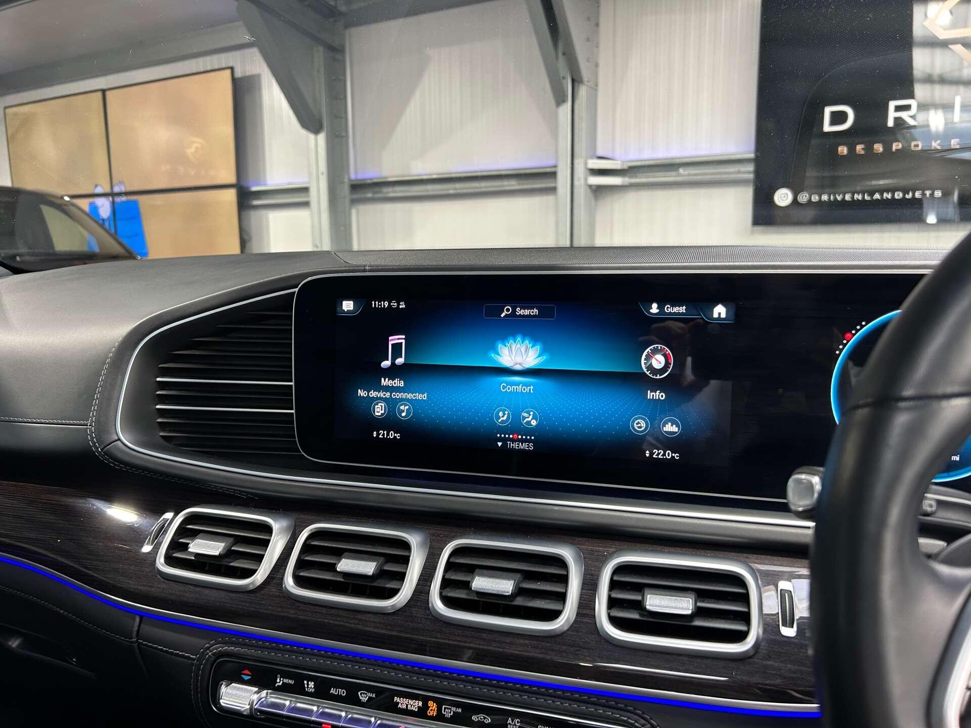Mercedes-Benz GLS view 22