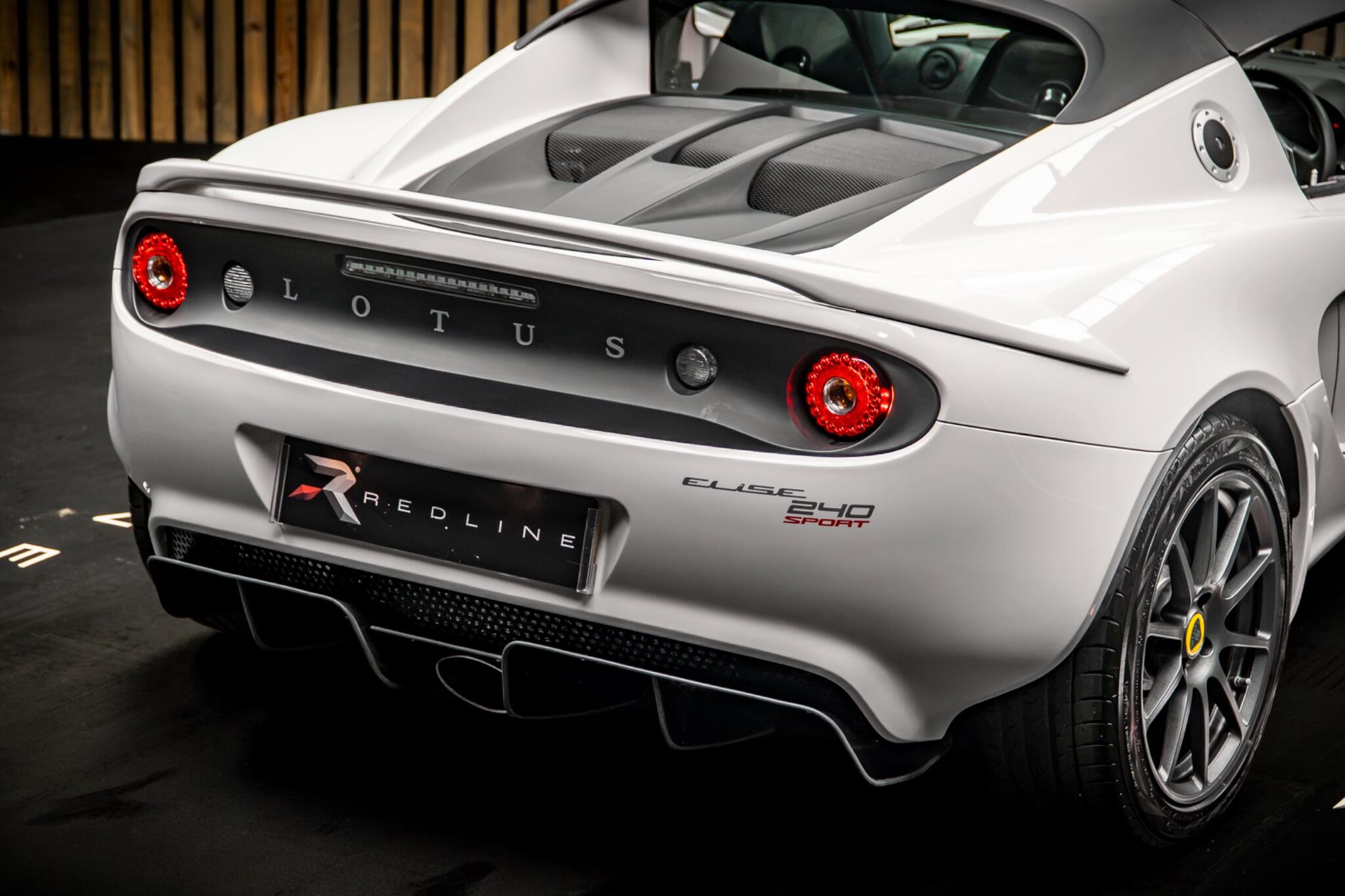 Lotus Elise view 22