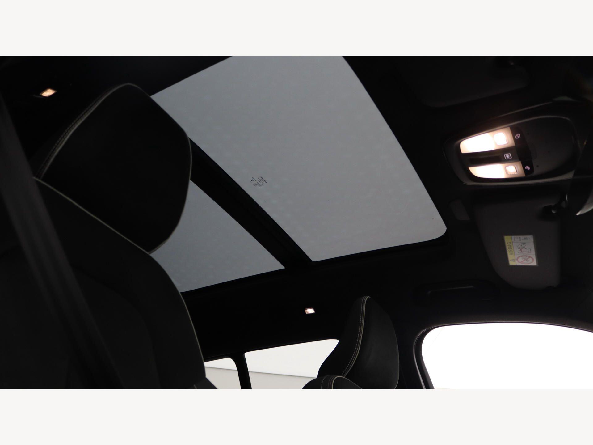 Volvo XC40 view 28