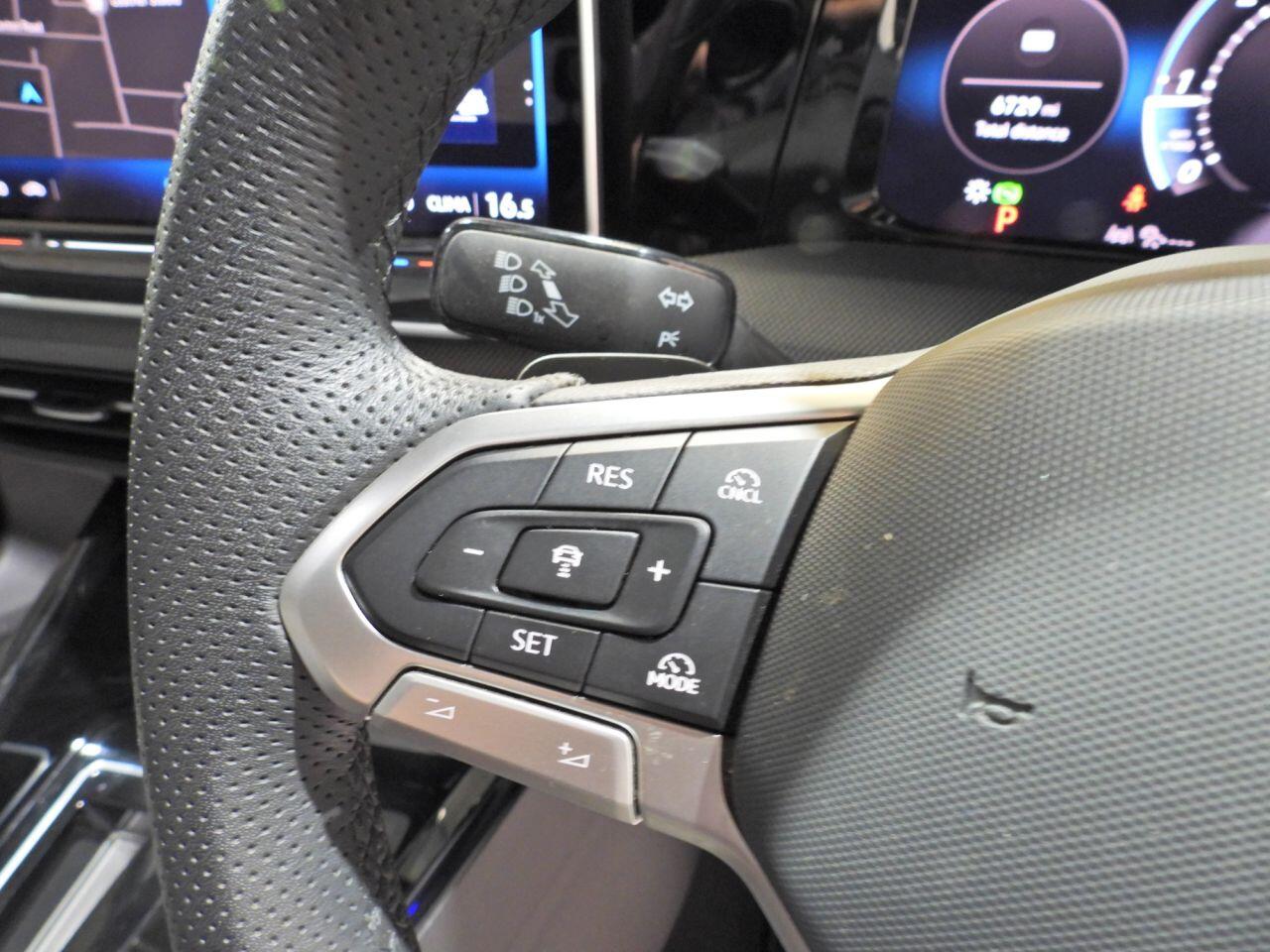 Volkswagen Golf view 48