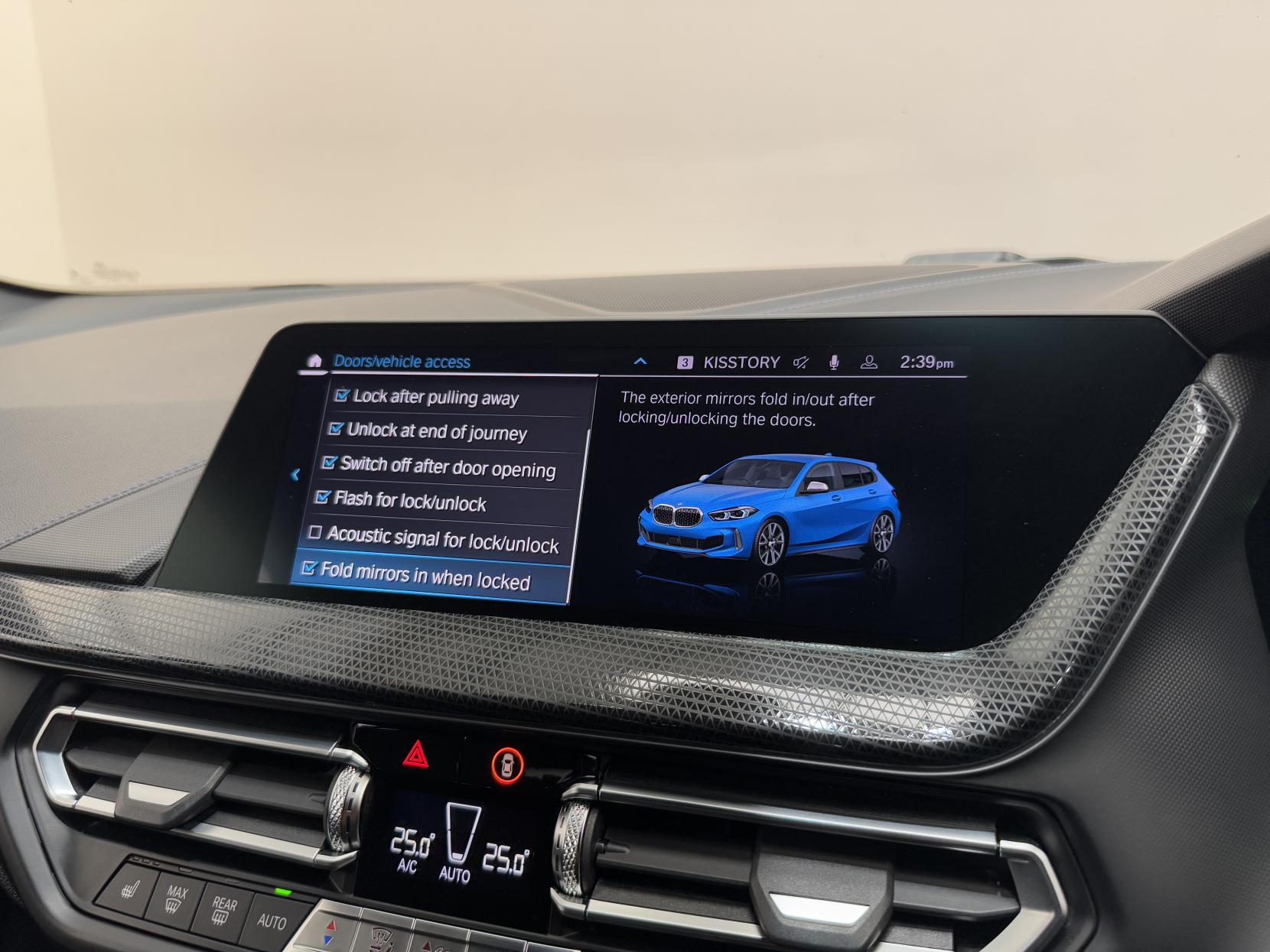 BMW 1 Series view 35