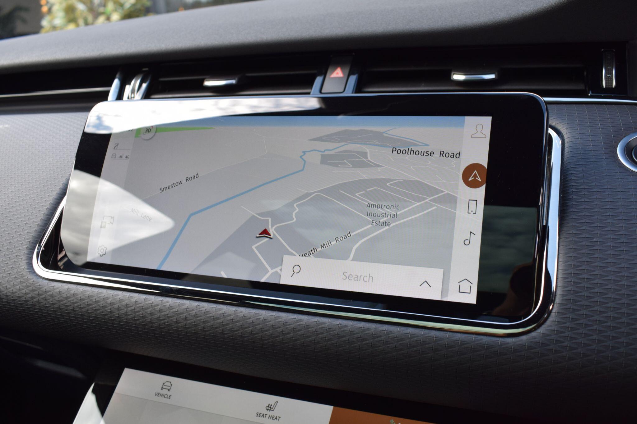 Land Rover Range Rover Evoque view 18