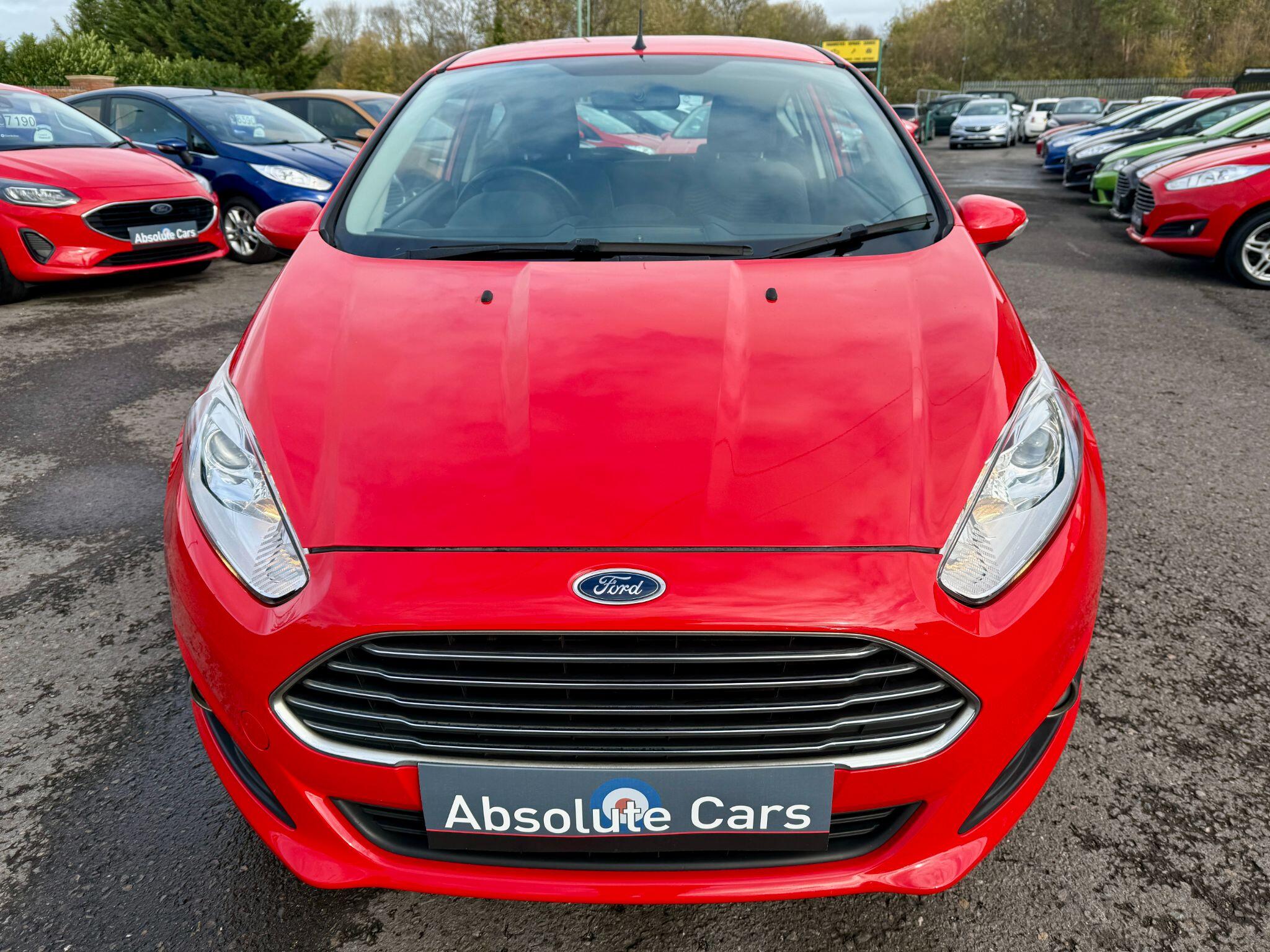 2014 Ford Fiesta image 6