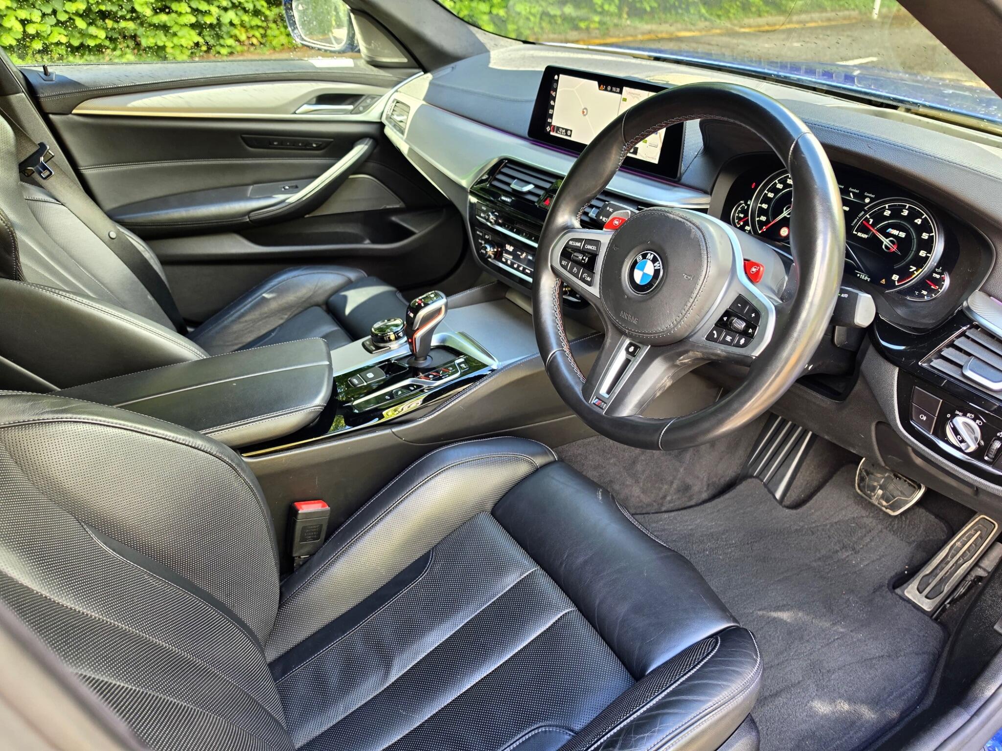 BMW M5 view 10