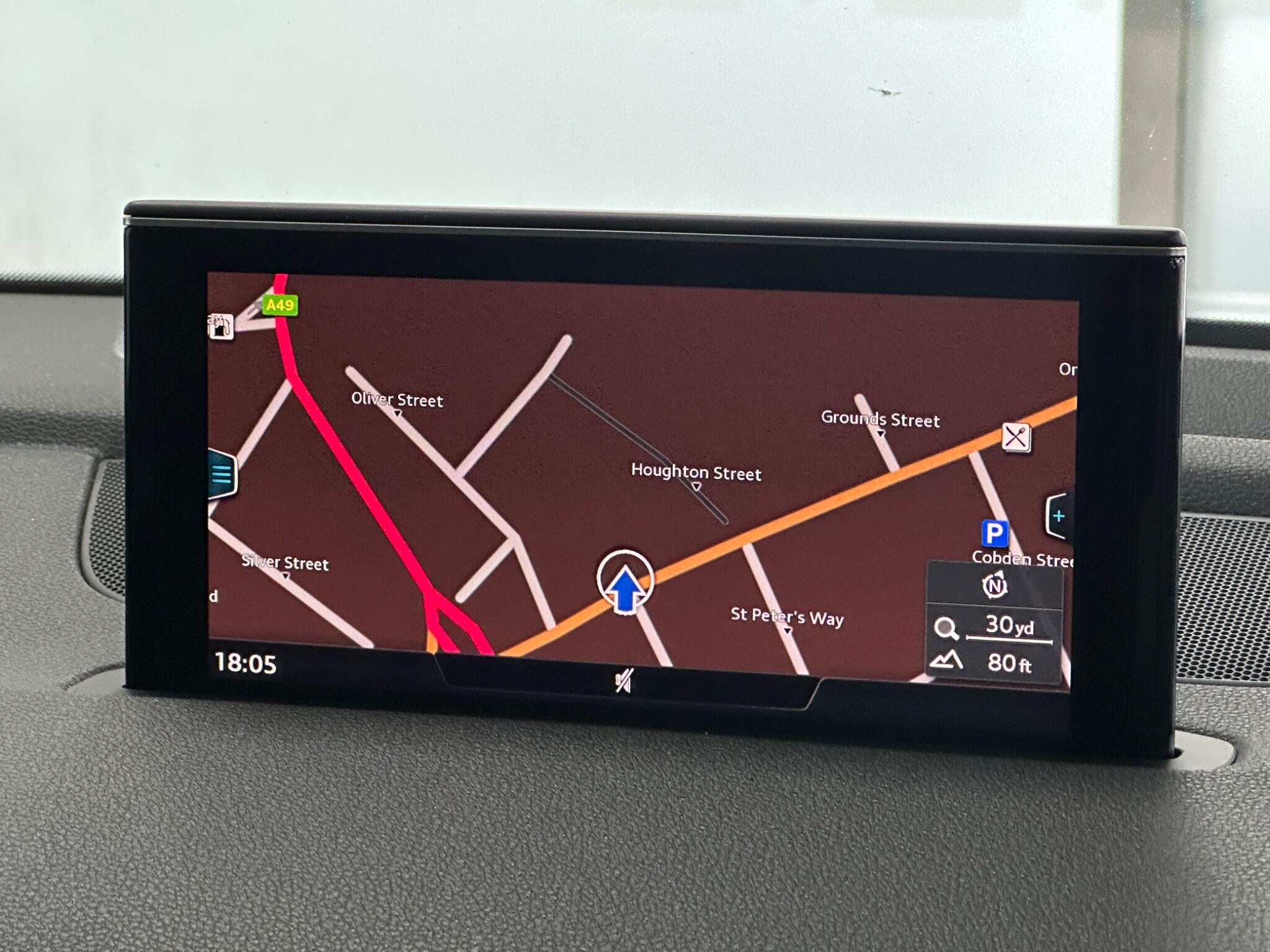 Audi Q7 view 31