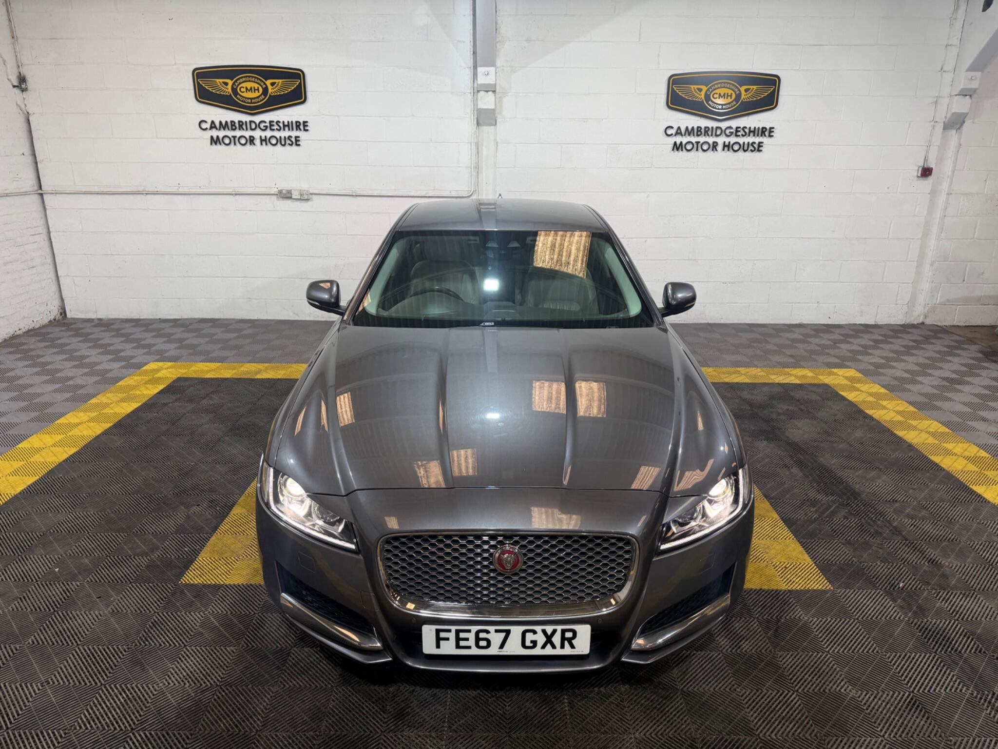 Jaguar XF view 2
