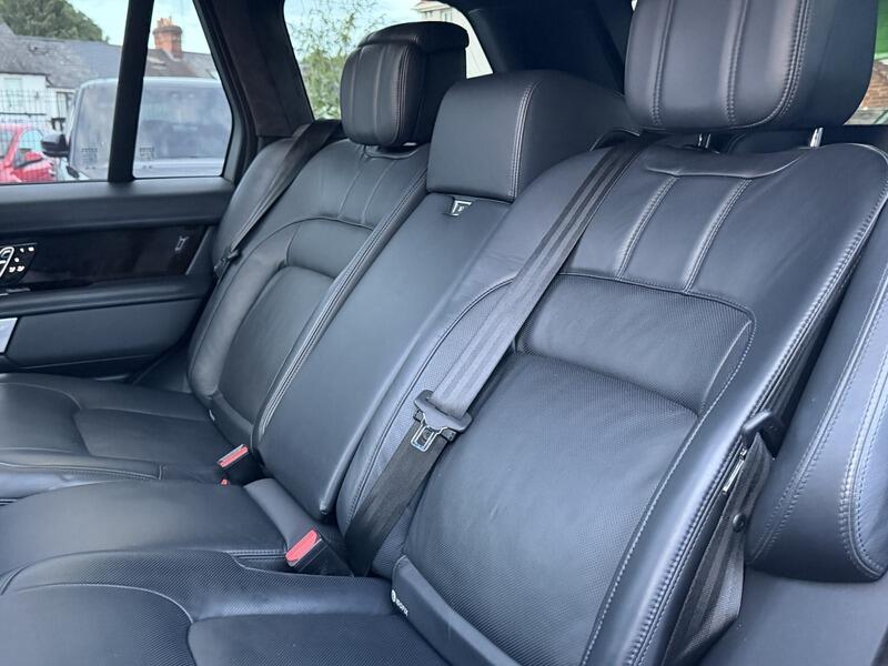 Land Rover Range Rover view 65