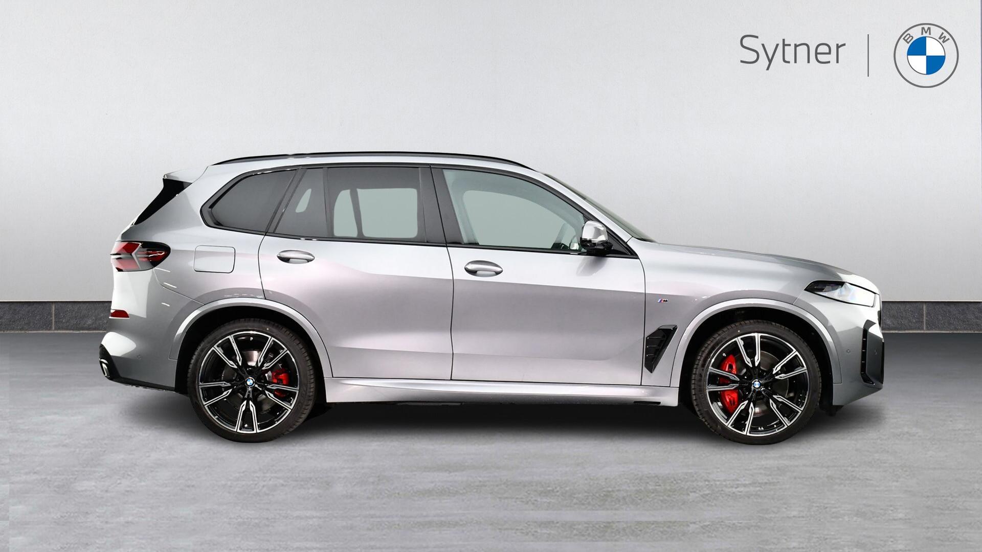 BMW X5 view 3