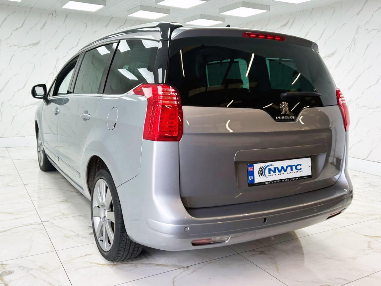 Peugeot 5008 view 9